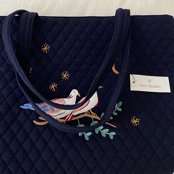 2pc Travel Set Vera Bradley Large Tote+Medium Cosmetic Winter Forest pattern NWT - Picture 4 of 12